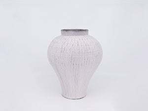 Sholder Vase _ Kyutea Kim