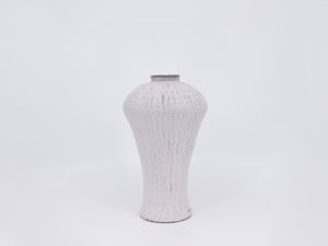 Petit Shoulder Vase _ Kyutea Kim