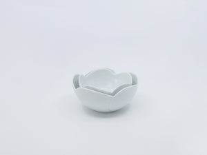 White Porcelain Flower Bowl L(ø 6.3")